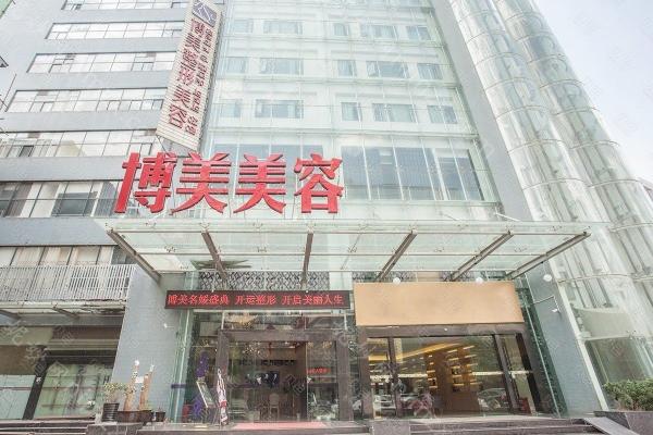 昆（kūn）明豐（fēng）胸醫生陳曦、陳茂（mào）年等專家手術價格表，價格表公開，收費是否合理？